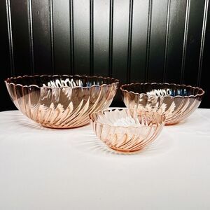 Vintage ARCOROC FRANCE Pink Swirl Serving Mixing Nesting Bowls Rosaline Set Of 3